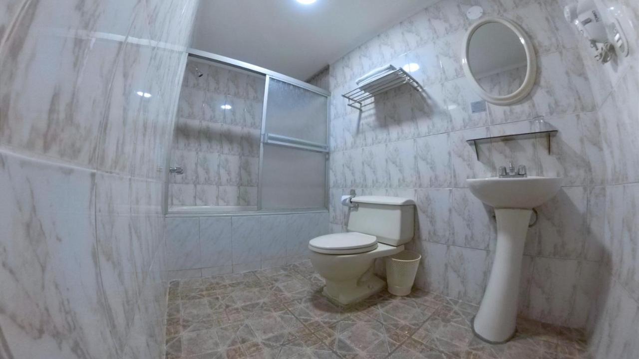 Hotel La Molina Лима Екстериор снимка